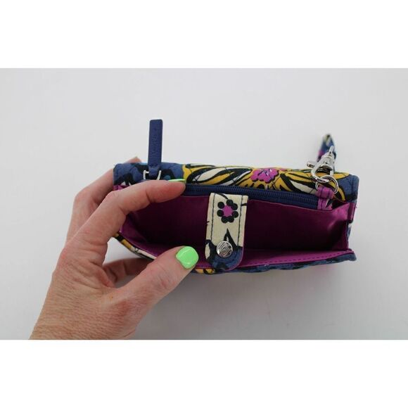 Vera Bradley Smartphone Wristlet African Violet - Picture 4 of 6